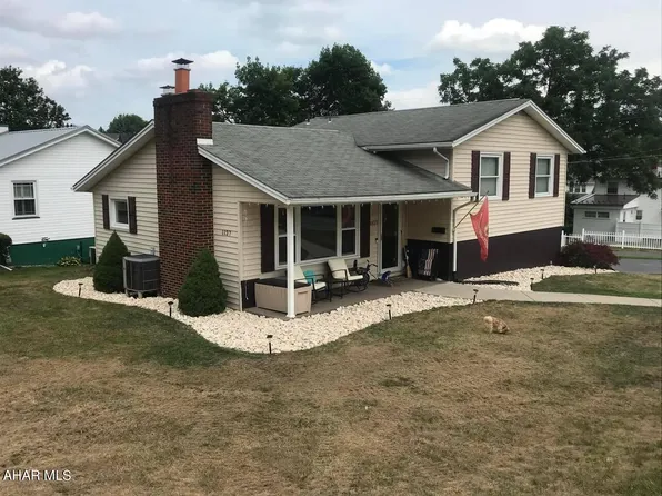 1127 23rd Ave, Altoona, PA 16601