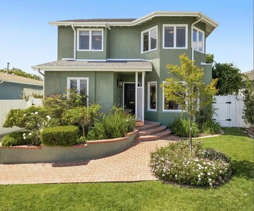 8005 Gonzaga Ave