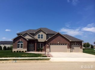 2909 Wessex Dr, Peoria, IL 61615