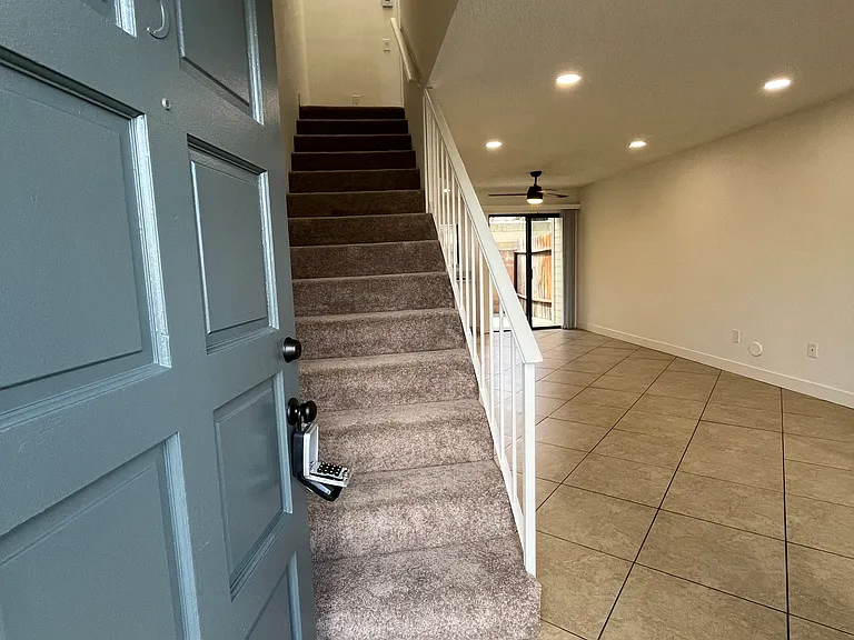 1216 E La Palma Ave — Photo 5