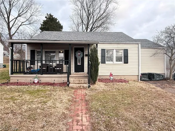 4408 Lincoln St, Parkersburg, WV 26104