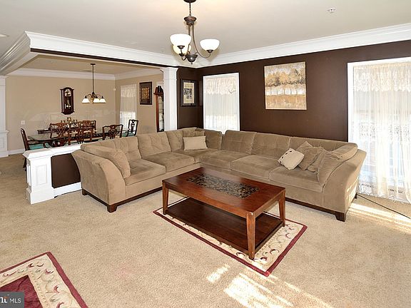 4th image of 2253 Oberlin Dr