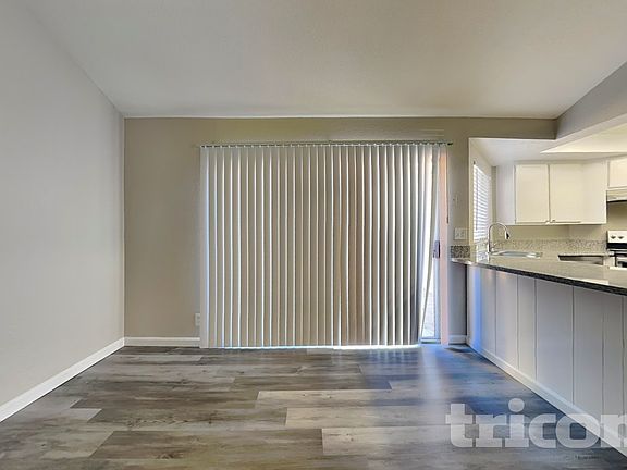 4th image of 516 Asbury Ln