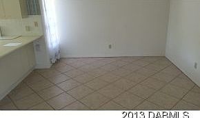 5th image of 20 Magnolia Dr S
