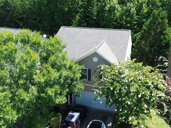 7736 Ponderosa Pine Ln, Charlotte, NC 28215