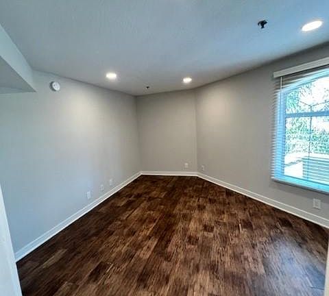 4th image of 7661 Beverly Blvd #271