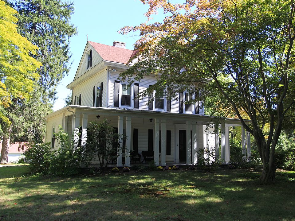 1st image of 278 Wood St