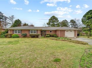 948 W Ferry Plantation Rd, Virginia Beach, VA 23455