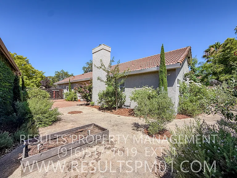 4025 Lowdan Ct — Photo 28