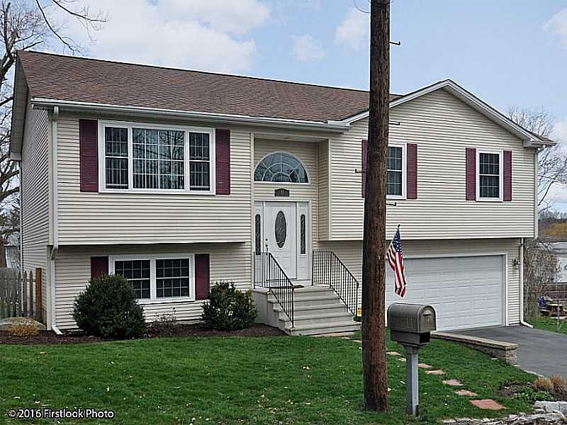 1st image of 11 Union Ave
