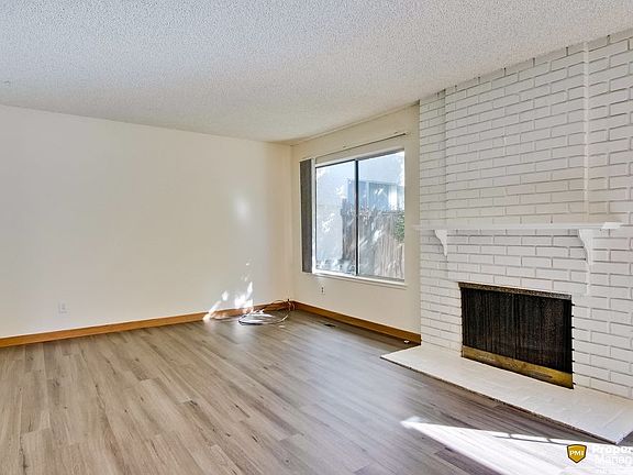 5th image of 840 Opal Dr APT 1