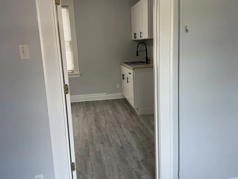 8531 S Burley Ave #2R — Photo 8