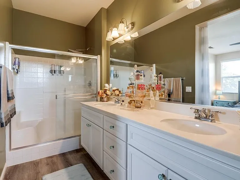 4300 Newton Ave #61 — Photo 16