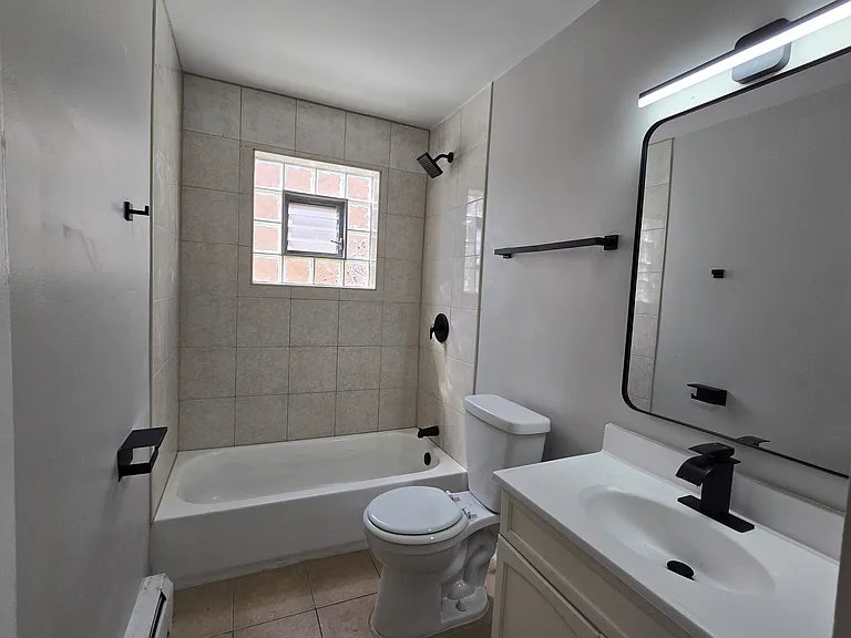525 25th Ave #1 — Photo 4