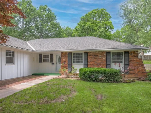 10206 Virginia Ave, Kansas City, MO 64131