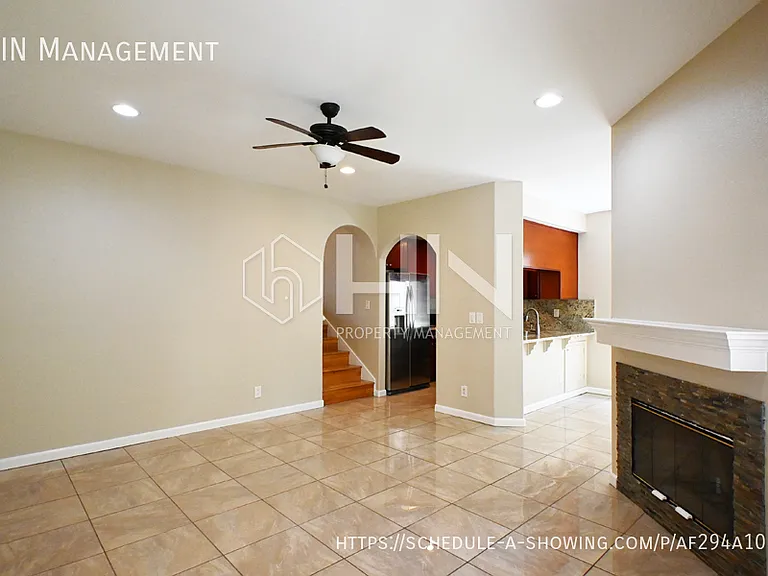 527 Arbor Way #- — Photo 3