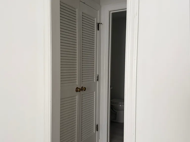 344 Hanover Arms Ct #C — Photo 12