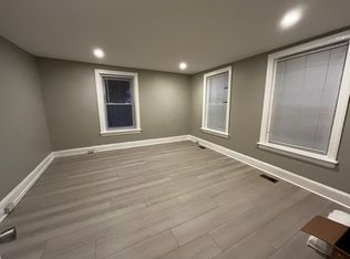 914 Pine St APT 1R, Philadelphia, PA 19107