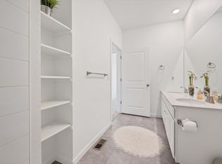 7346 W Asbury Dr, Lakewood, CO 80227