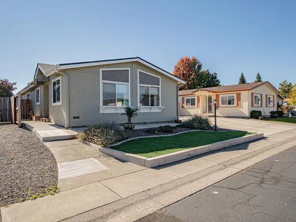555 Freeman Rd Unit 112, Central Point, OR 97502