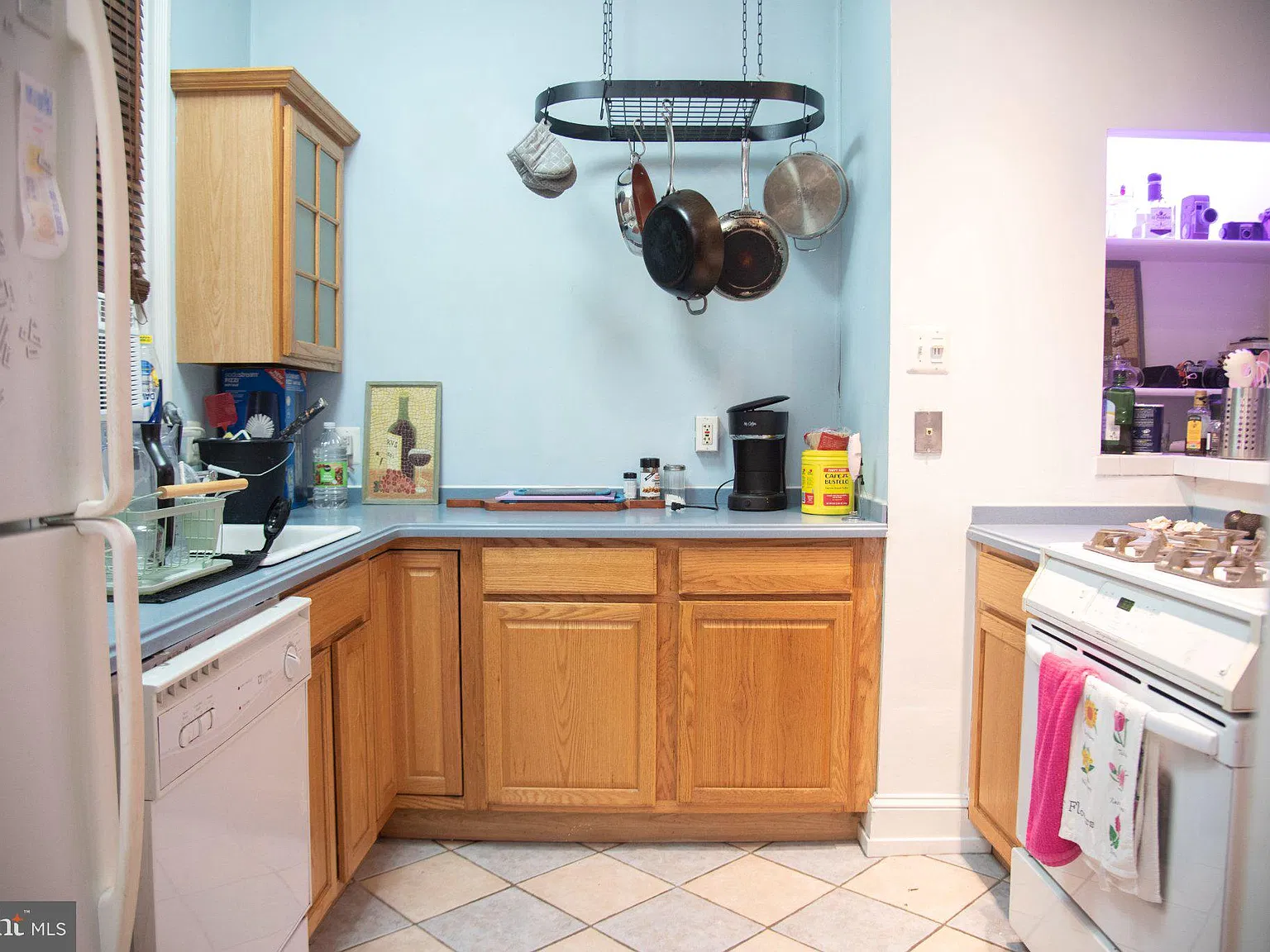 2 bed, 1.0 bath, $1,700 — Photo 2