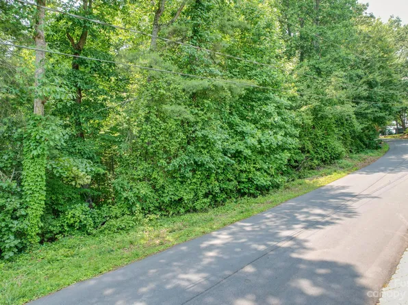 5933 Holiday Shores Ave, Nebo, NC 28761