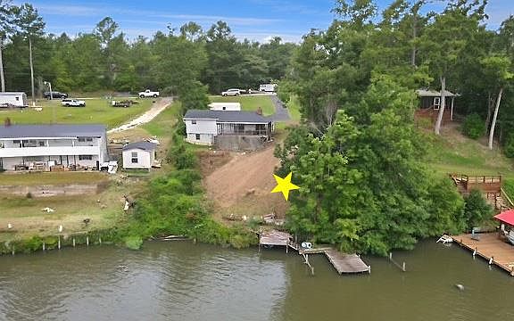 3rd image of 1186 Virginia Cir