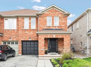 27 Thornbush Blvd, Brampton, ON L7A0K5