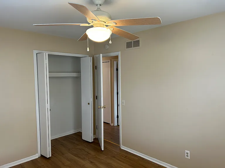 325 W Woodruff Ave — Photo 13