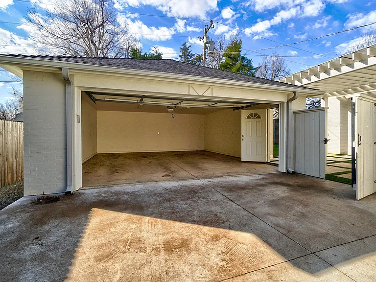 1108 Marlboro Ln — Photo 18