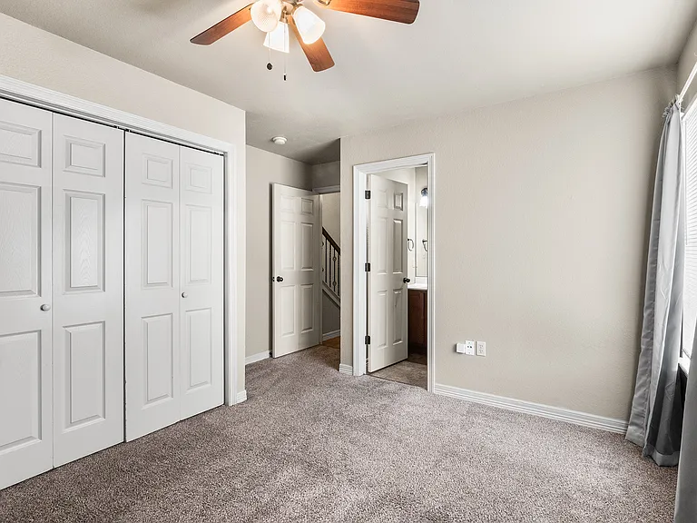 1772 N Chestnut Ave — Photo 17