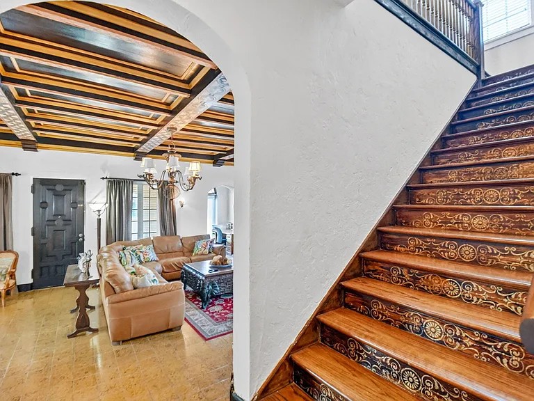 227 Foresteria Dr — Photo 40