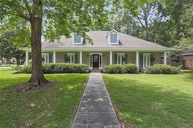 1st image of 5005 Chateau Loire Blvd
