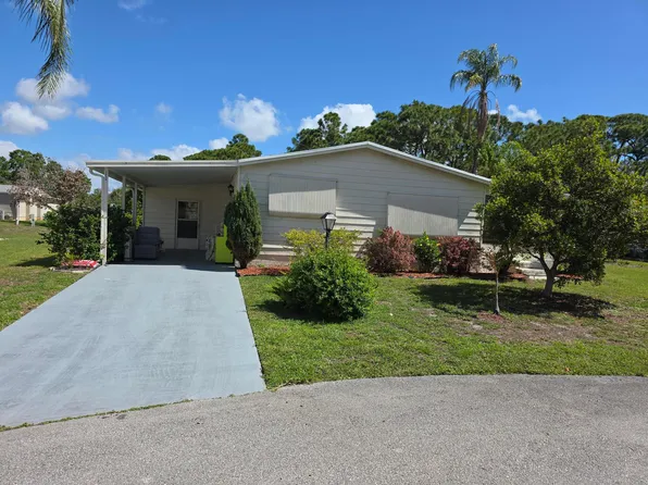 2624 Caper Court, Port St Lucie, FL 34952
