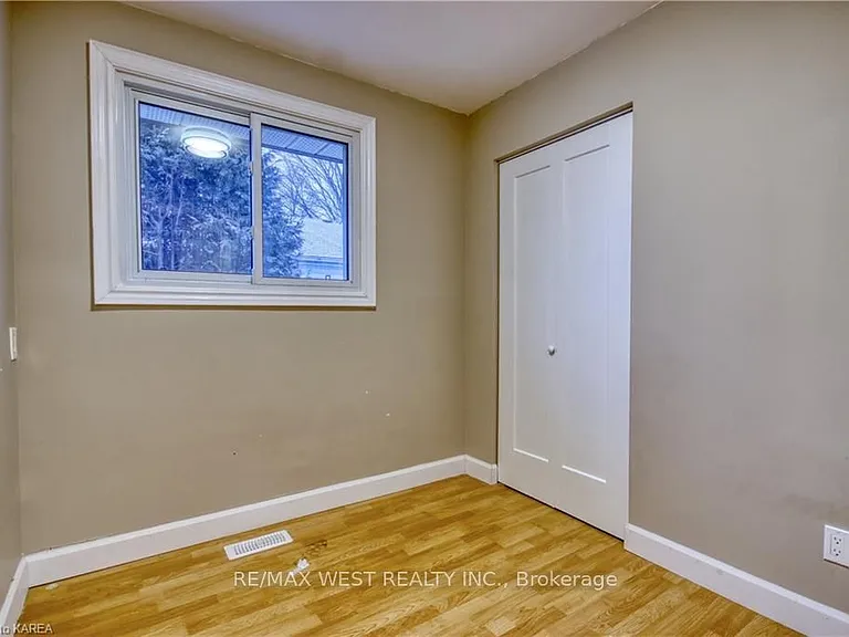 24 Bernadette Ct #MAIN FLOOR — Photo 18