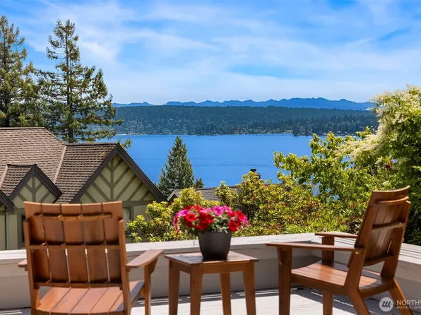 4529 E Laurel Drive NE, Seattle, WA 98105