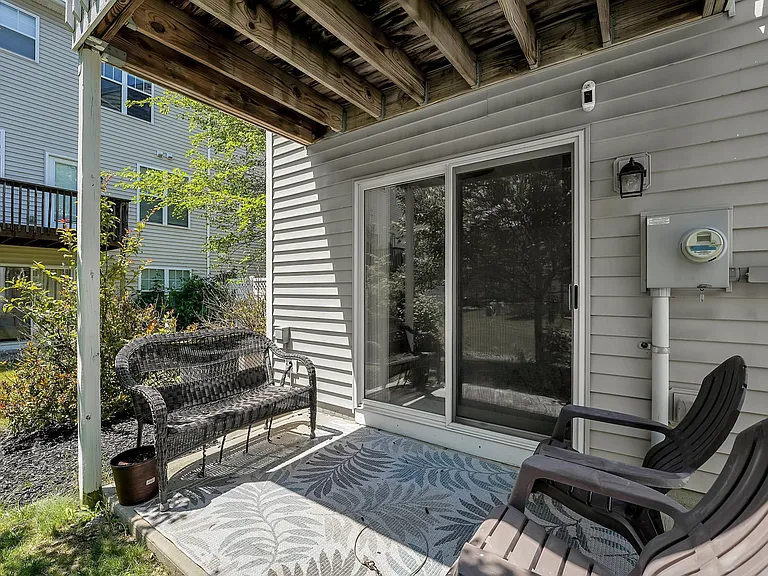 4131 Kinnia Dr — Photo 20
