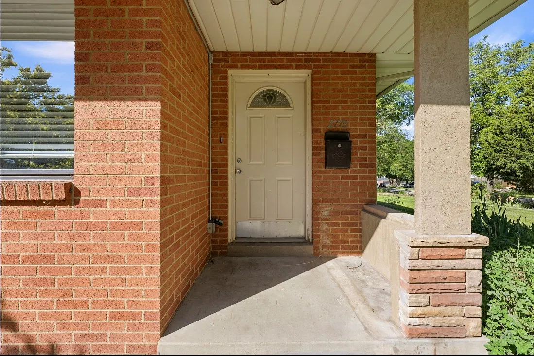 4 bed, 2000 sqft, $3,000 — Photo 3