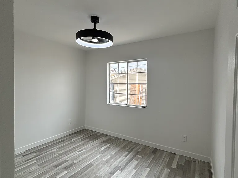 133 S 2nd St #1/2 — Photo 12