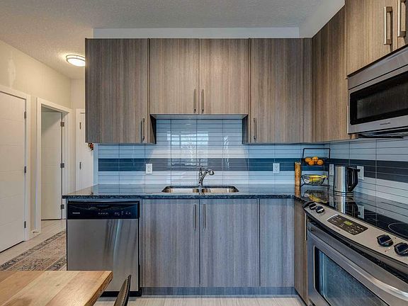 3rd image of 108 Sage Hill Way NW #108-4