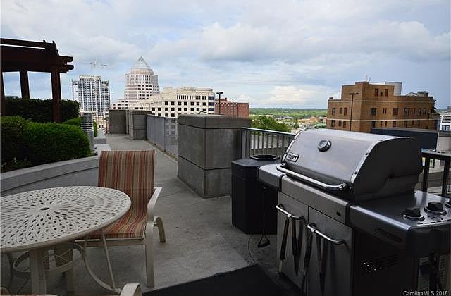 outdoor roof top grill area