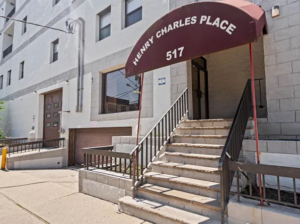 517 74th St APT 208, North Bergen, NJ 07047