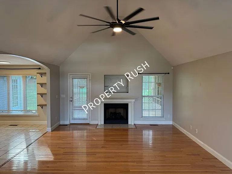 196 Blue Heron Dr — Photo 7