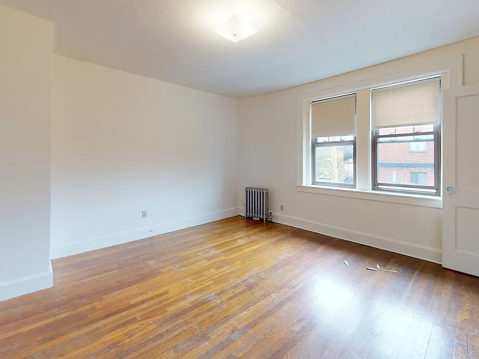 22 W Wyoming Ave #24