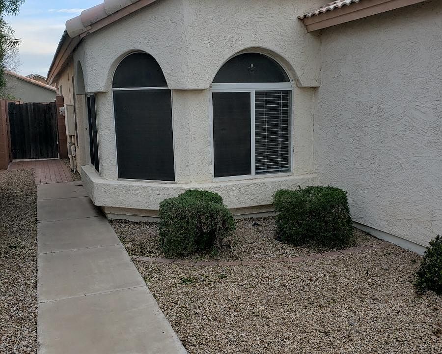 1st image of 4411 E Glenhaven Dr