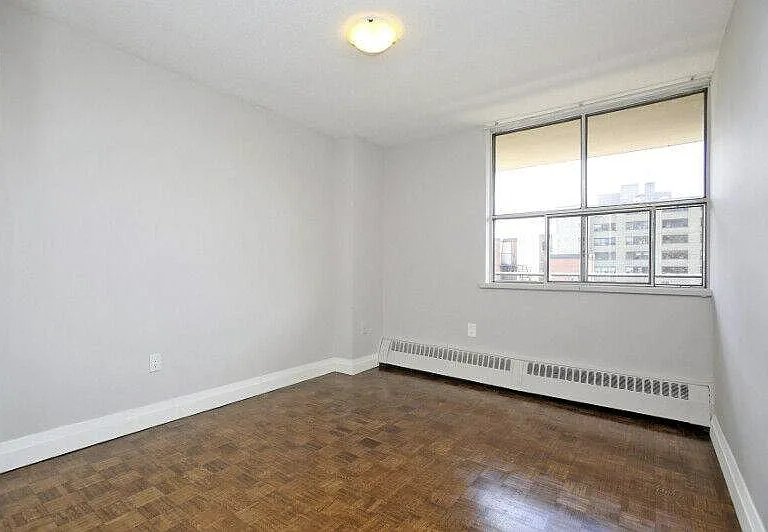 1251 King St W — Photo 44