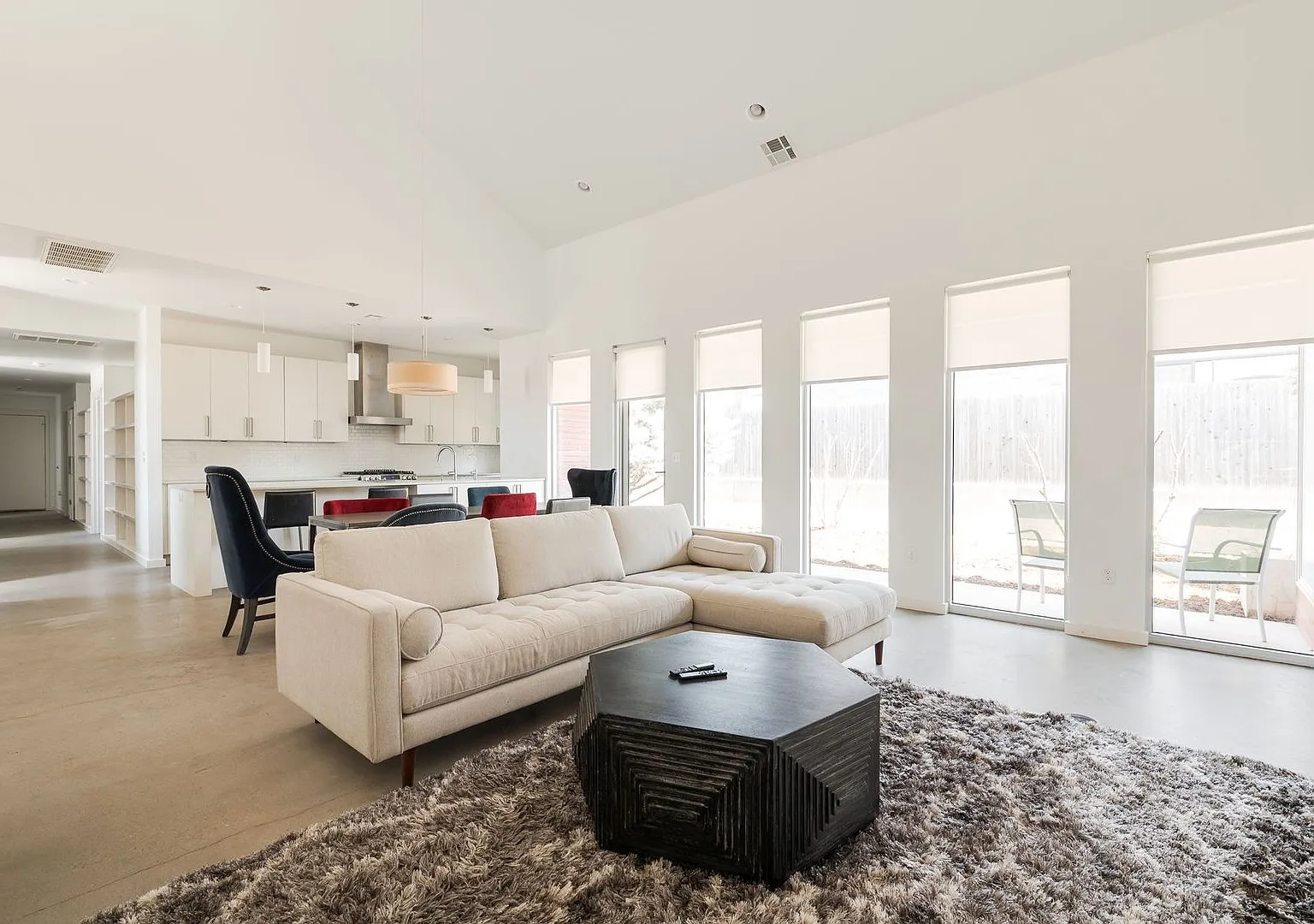 Modern Living + Downtown OKC + 3 bedrooms + 2 Car Garage — Photo 3