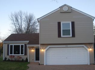 119 E Sherman St, Bartlett, IL 60103