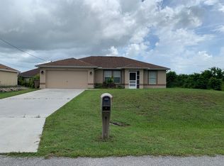 4002 19th St SW, Lehigh Acres, FL 33976