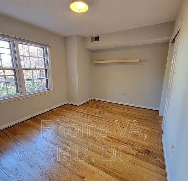 3749 Kanawha St NW — Photo 36